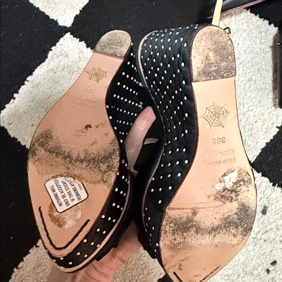 Elegant Black Satin Wedge Sandals - Picture 4 of 4